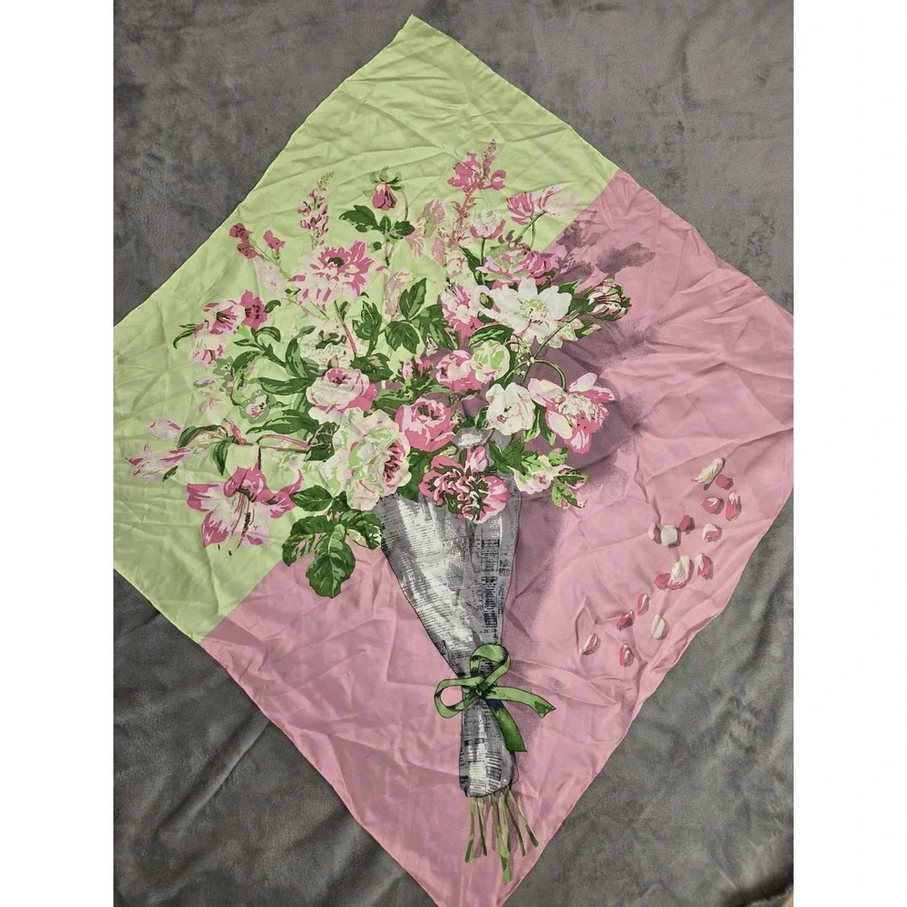 Talbots Silk Scarf Square Flower Bouquet In Newspaper Wall Hanging 31x31 Pink